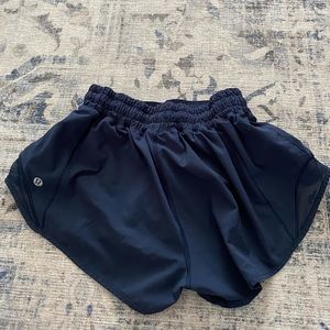 lululemon hotty hot shorts